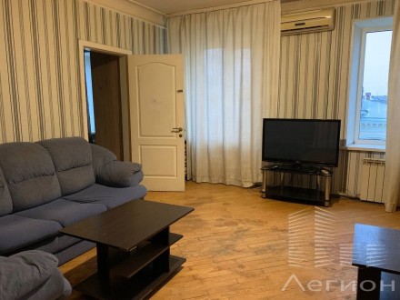Сдам 4-х комнатную квартиру. 5мин от м.Университет 90кв.м. Харків. фото 1 Сдам 4-х комнатную квартиру. 5мин от м.Университет 90кв.м. Харків. фото 1