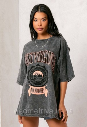 
Винтажная футболка женская серого цвета с надписью
Серая футболка женская в еди. . фото 2