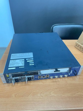 Продам Juniper MX5-T. Встановлена ліцензія MX80. Хороший робочий стан.

Junos . . фото 3