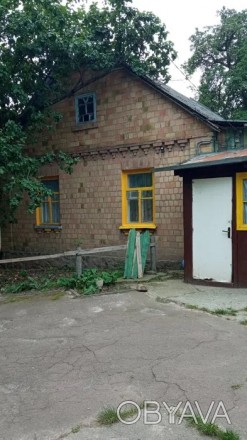 Дом возле Метро Академгородок