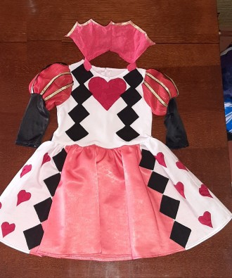 продам карнавальный костюм червовой королевы из Алисы, на 4 года, рост 104, обхв. . фото 4