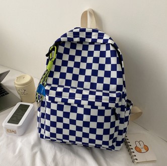 Оригинальный вместительный рюкзак подойдет не только школьнице или студентке — э. . фото 2