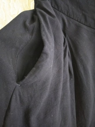 Черные шорты из вискозы на лето,р.36, H&M, Бангладеш .
По бокам 2 кармана, . . фото 5