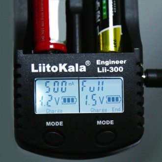 Зарядний пристрій Liitokala Lii-300 на 2 слоти (для Ni-MH, Ni-CD, Li-Ion)
Техніч. . фото 7