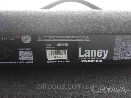 Laney RB1 — басовий комбопідсилювач, виготовлений у закритому боксі з оздоблення. . фото 1