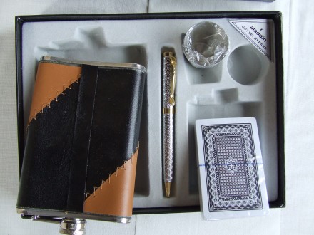 Подарочный набор. фляга .стакан карты ручка и коробка Аладин. размер 24х17 см.
. . фото 4