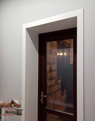 Зовнішній відкос для дверей - варіант з металу, який захищає конструкцію проєму . . фото 2
