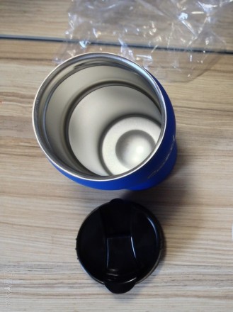 Новий термокухоль з нержавіючої сталі колір синій в упаковці
Покриття софт-тач
. . фото 6