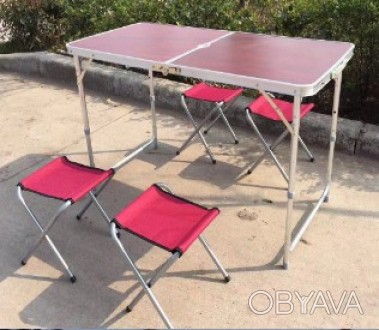 Складаний стіл - це одна з тих речей, яка необхідна для поїздок на пікнік. Біля . . фото 1
