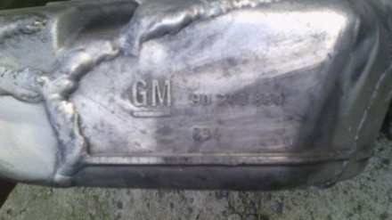 Піддон двигуна GM 90209880 опель омега 2.3тд оригінал 90348469.
Б/в в хорошому . . фото 3