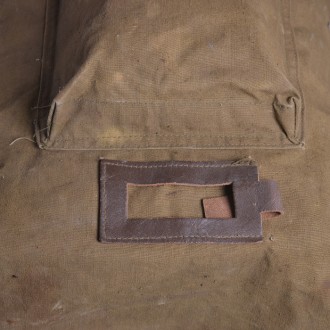 Вещевой мешок складского хранения цилиндрической формы с клапаном на кармане, им. . фото 11