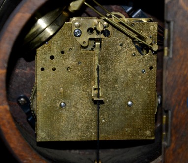 Настольные часы Wuba Double Bell Josefientje (1900–1909 гг.)
Красиво офор. . фото 4