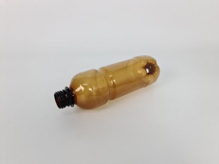 Пластикова пляшка — пластиковий контейнер для утримання, захисту та транспортува. . фото 3