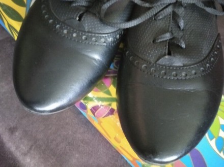 Кожаные черные легенькие женские туфли,р.39. Идут в размер.. . фото 6