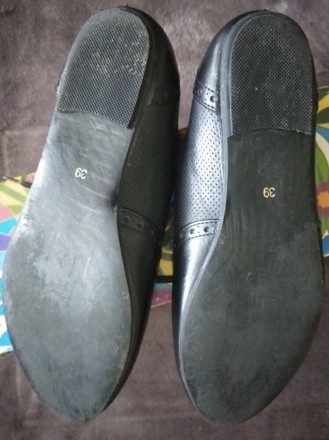 Кожаные черные легенькие женские туфли,р.39. Идут в размер.. . фото 8
