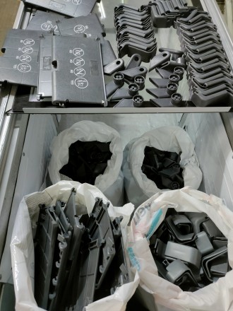 Темно сірий пластик на торгові візки для покупця, якісний, НОВИЙ, у комплект вхо. . фото 4