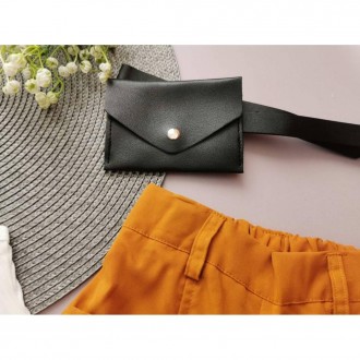 Легкий костюмчик девочке на лето состоит из майки и шорт. Футболка украшена рюша. . фото 8