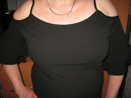 Коротка жіноча сукня M&mode з відкритими плечима б/в, чорного кольору, однот. . фото 8