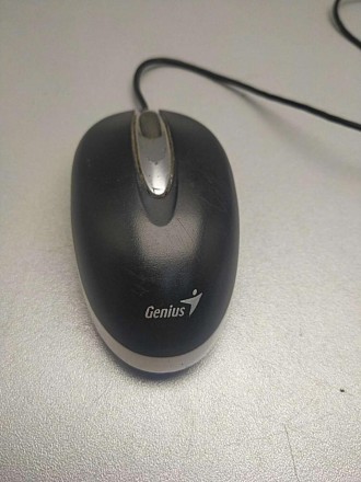 Комп'ютерна миша (маніпулятор миша) — найчастіше використовуваний периферійний п. . фото 2