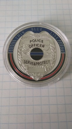 Памятна монета офіцер поліції. США. Монета нова. Капсула не відкривалася. Розмір. . фото 3