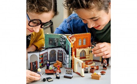 Описание Компания LEGO и магическая коллекция Hogwarts Moments приглашает вас в . . фото 4