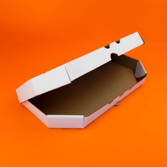 Упаковка для кальцоне сделана из качественного плотного картона, который позволя. . фото 2