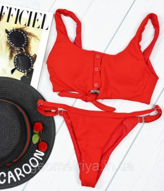 Модный женский купальник красного цвета на кнопках
Ткань бифлекс
Размеры: S, M, . . фото 3
