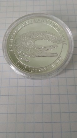 1 долар. Крокодил. Австралія. 2015. Посрібнений сплав. Розмір: 40*3 мм.. . фото 2