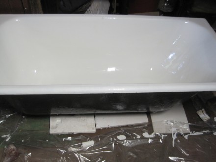 ваннна вес 120 кг  длина 1 м 70 см ширина стандарт покрыта жидким акрилом. . фото 4