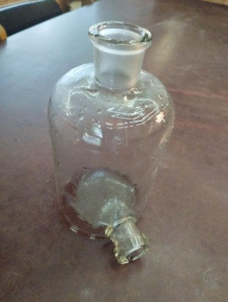 Бутыль Вульфа 1500мл складского хранения, 1980-1990 годов изготовления.
Бутыль В. . фото 4