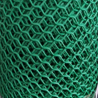 Многофункциональная пластиковая сетка толщина нитки 2,2ммПластиковая вольерная с. . фото 2