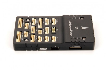 Полётный контроллер Holybro Pixhawk 6C + модуль питания PM02
Характеристики:
Осн. . фото 7