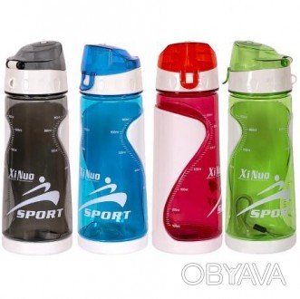 ![CDATA[Зручна кольорова пластикова пляшка для питної води з кришкою. Для зручно. . фото 1