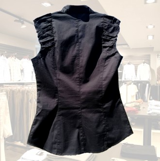 Елегантна блуза чорного кольору від відомого французького бренду SISLEY.
Блузка. . фото 3
