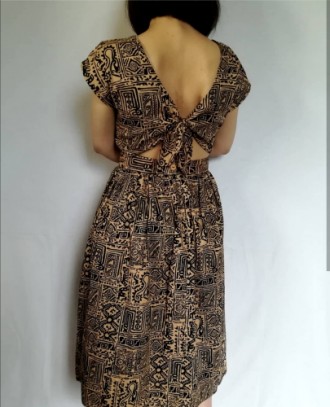 Вишукана сукня із частково відкритою спиною від відомого британського бренду BHS. . фото 5