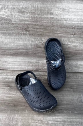  
Крокси - це взуття з відкритою п'ятою, виготовлене зі зносостійкого матеріалу.. . фото 3