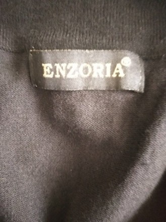 Черное вискозное теплое платье на худенькую девушку, Enzoria.
На груди идет вст. . фото 4