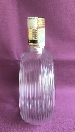 Пляшка Хортиця De Luxe. Скло.
Висота пляшки 19 см (з пробкою 21 см). Об'єм. . фото 5