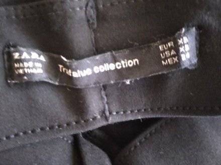 Плотные штаны Zara, р.ХС или на подростка, Вьетнам .
Цвет - черный, лампасы бел. . фото 3