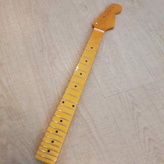 Гриф для электрогитары гитары Fender Stratocaster или других гитар типа ST.
Фабр. . фото 10