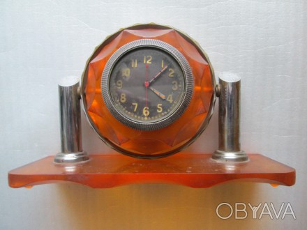 Годинник настільний стрілочний. СРСР. Пластик + метал. Під ремонт

Годинник на. . фото 1