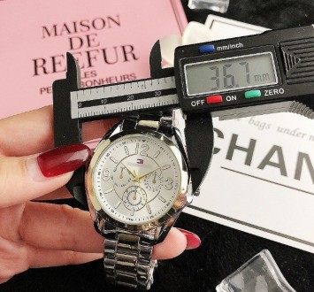 Женские наручные часы в стиле Томми Халфайгер, металлические часы на руку Tommy . . фото 5