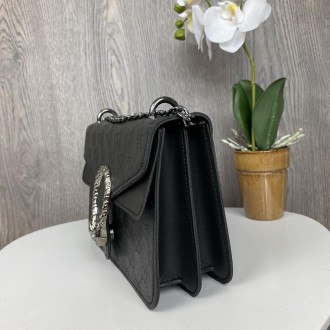 Женская мини сумочка клатч в стиле Гучи белая
Характеристики
	Прессованный логот. . фото 13