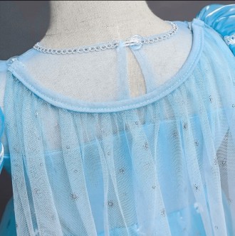  Платье Эльзы голубое с пайетками, шлейфом и рукавами-фонариками Шикарное голубо. . фото 6