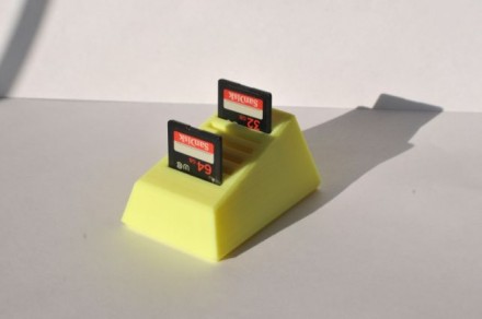 Холдер для SD карт памяти, держатель карт, подставка для карт.

В отличии от д. . фото 3
