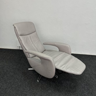 Кресло новое (выставочный образец)
Натуральная кожа серого цвета
Функция «релакс. . фото 3