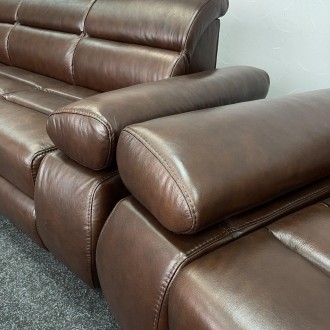Комплект новый
В комплект входит 3-х местный диван и 2-х местный диван.
Материал. . фото 10