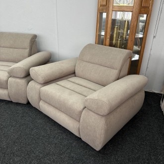 Комплект новый
В комплект входит угловой диван и кресло.
Материал – велюр антико. . фото 10