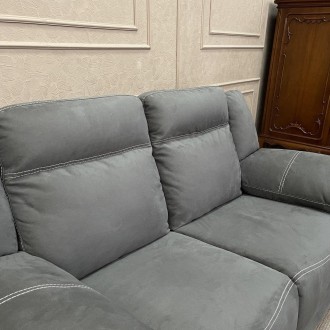 Выставочный образец
В комплекте двухместный диван и кресло.
Качественная ткань а. . фото 9