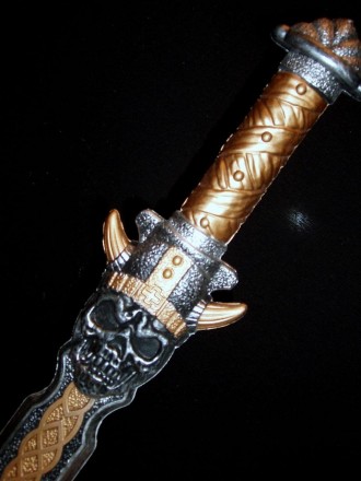  Меч, оружие пирата (рыцаря, воина, богатыря, викинга) большой, с черепом, длина. . фото 3